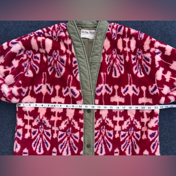 Free People We The Free Vivid Dreams Faux Fur Kimono Jacket - Picture 11 of 16